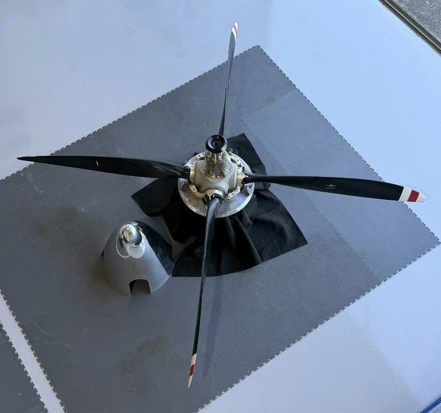 McCauley Propeller View 2